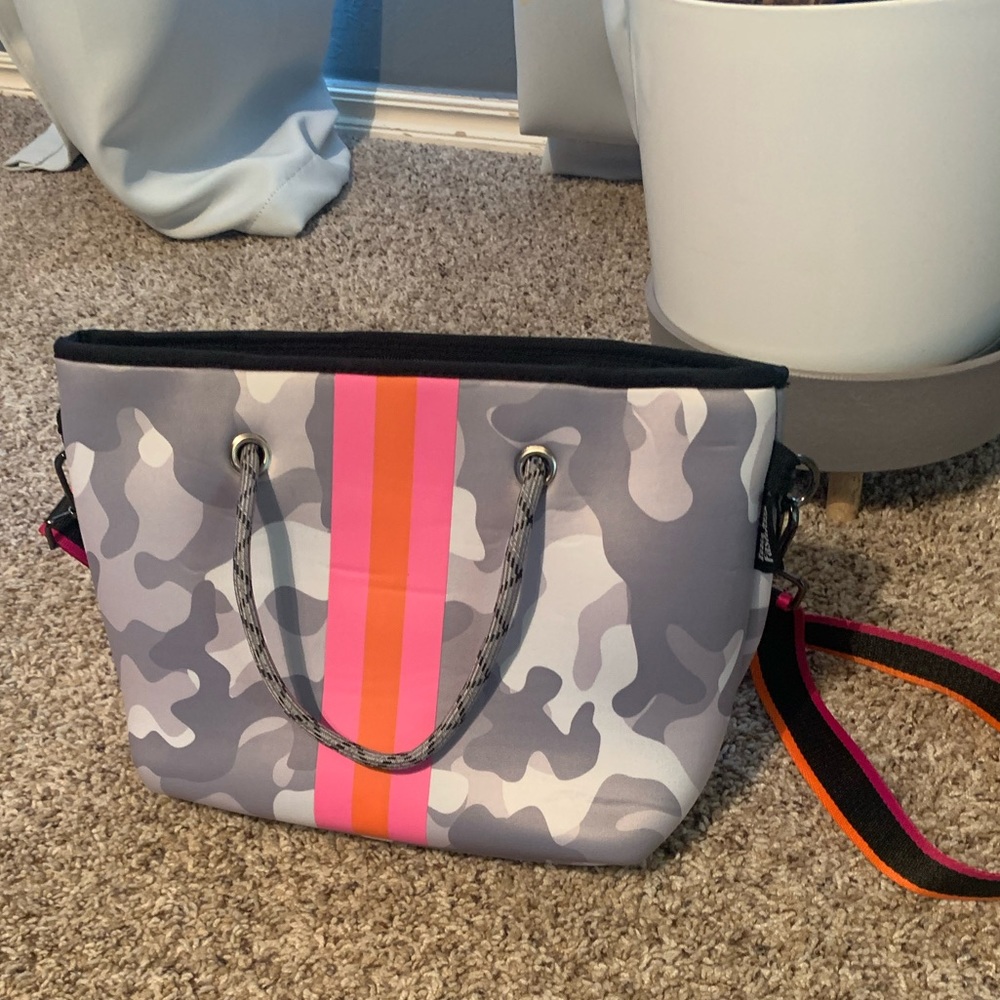 Neoprene bag